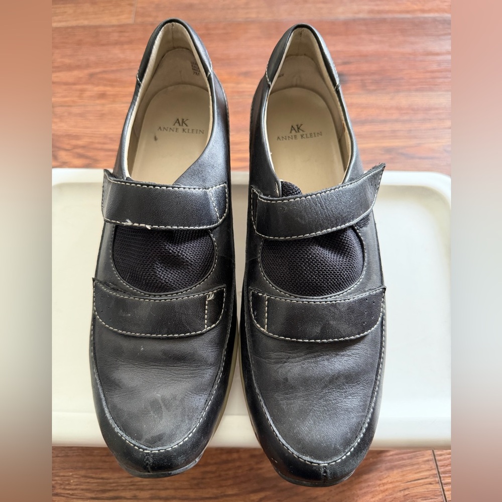 Anne Klein AK Sport Black Leather Comfort Shoes Velcro Strap Size 7